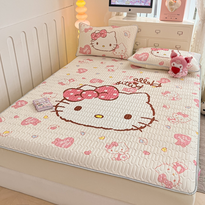 91家纺网 家纺一手货源 找家纺 金爱家 2025新款三丽鸥乳胶凉席大版床笠款 床笠款凉席-美美kt