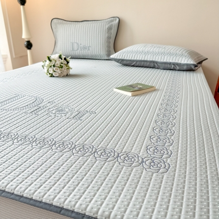 首尔家纺 2025新款大版凉感丝凉席 花样年华-灰