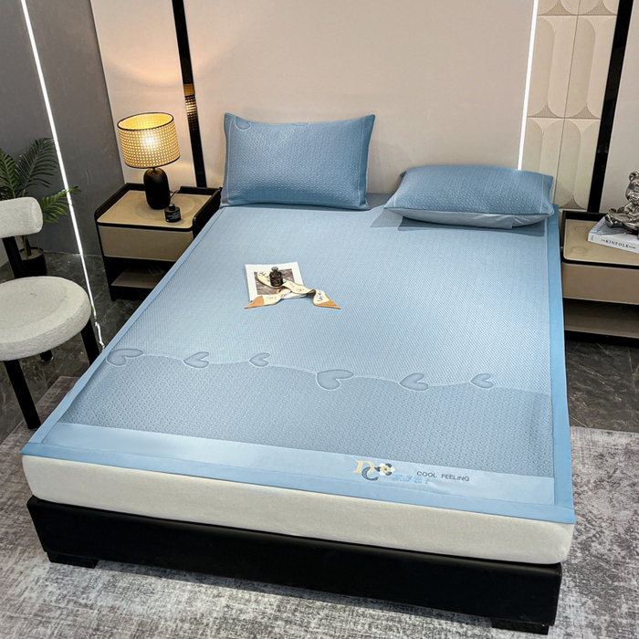 91家纺网 家纺一手货源 找家纺 阿亮家居 2025新款刺绣款凉豆豆凉席 凉豆豆-爱心蓝色