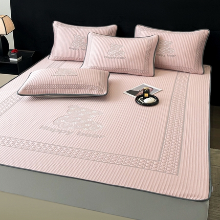 91家纺网 家纺一手货源 找家纺 首尔家纺 2025新款大版凉感丝凉席 快乐熊-粉