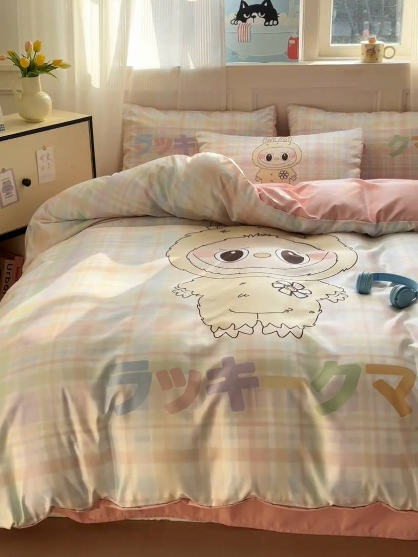 91家纺网 家纺一手货源 找家纺 摩卡（乐趣） 2025新款水洗真丝数码印花卡通兔系列四件套 啾咪兔