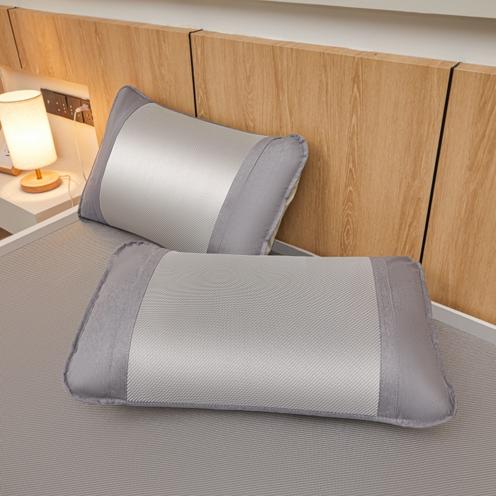 91家纺网 家纺一手货源 找家纺 （总）阿亮家居 2025新款冰藤席凉席三件套包边抗菌刺绣款冰藤凉席