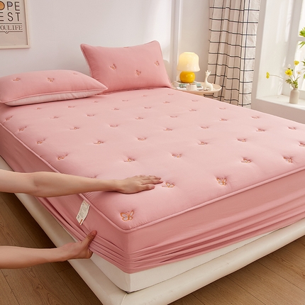 盛眠 2025新款水洗棉刺绣夹棉床笠床罩家用床垫套 蝴蝶 红