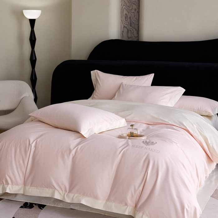 91家纺网 家纺一手货源 找家纺 金奇达家纺 2025春夏新款【特洛伊】红金裸盖™棉全棉纯棉红金裸盖棉四件套标准号全网控价（折后券后）不低于199元） 特洛伊-樱花粉