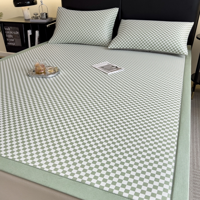 91家纺网 家纺一手货源 找家纺 慕尚家纺 2025春夏新款凉感冰丝提花凉席三件套 提花席 棋盘格绿