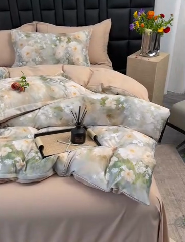 91家纺网 家纺一手货源 找家纺 竹合 2025新款数码印花轻奢凉感四件套 虞美人咖