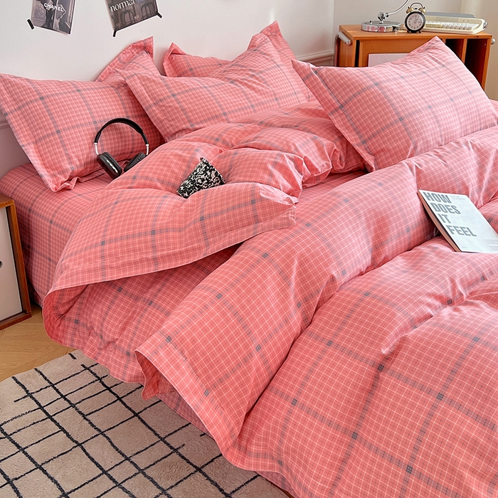 91家纺网 家纺一手货源 找家纺 罗菲尼酒店用品 2025新款磨毛亲肤飞边款四件套 时尚粉格