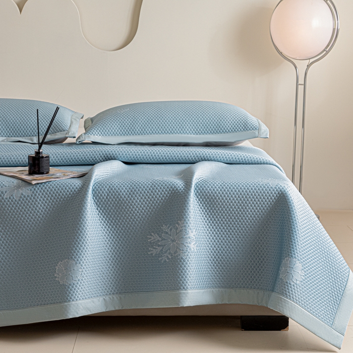 91家纺网 家纺一手货源 找家纺 阿亮家居 2025新款凉席凉豆豆软席床席款 香迪奥-海盐蓝