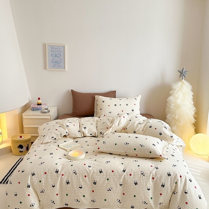 91家纺网 家纺一手货源 找家纺 桃喜 2025新款春夏双层纱卡通系列四件套 格子熊猫