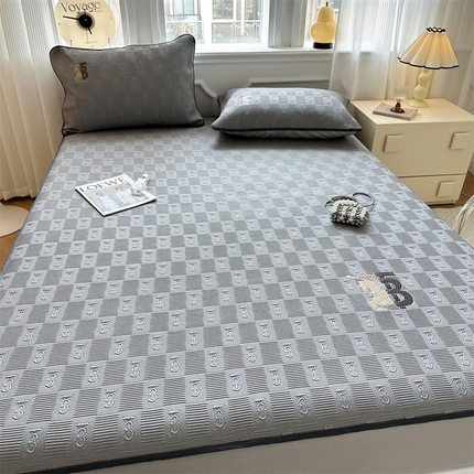 91家纺网 家纺一手货源 找家纺 （总）首尔家纺 2025新款凉豆豆席刺绣款冰丝席