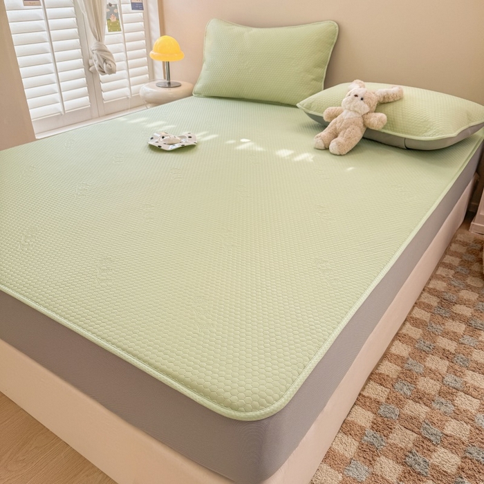 91家纺网 家纺一手货源 找家纺 阿亮家居 2025新款凉席凉豆豆单包边可水席单凉席三件套冰豆豆席 小米粒清新绿床笠款