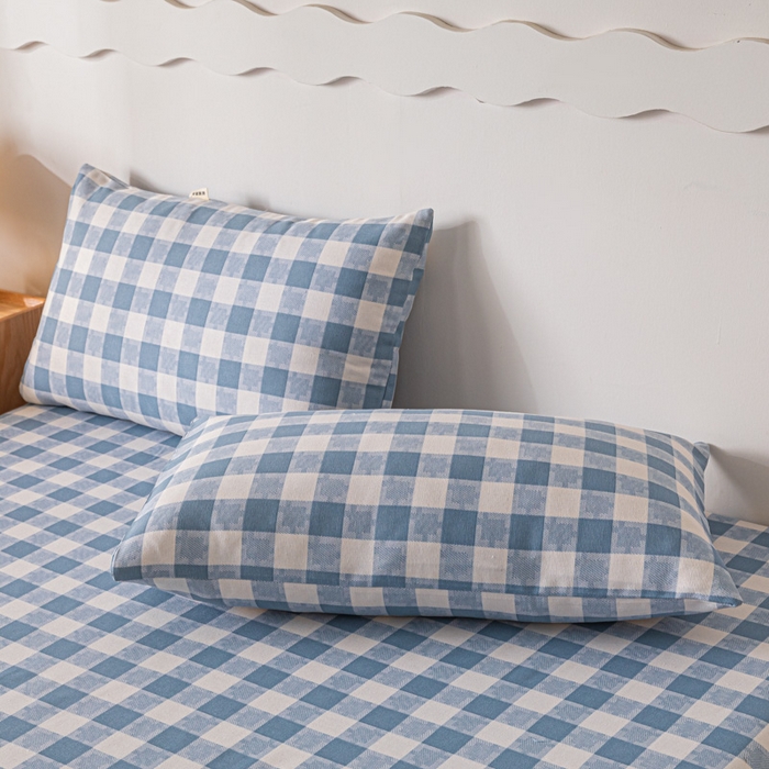 91家纺网 家纺一手货源 找家纺 阿亮家居 2025新款原棉老粗布床单系列 拼图-蓝白格