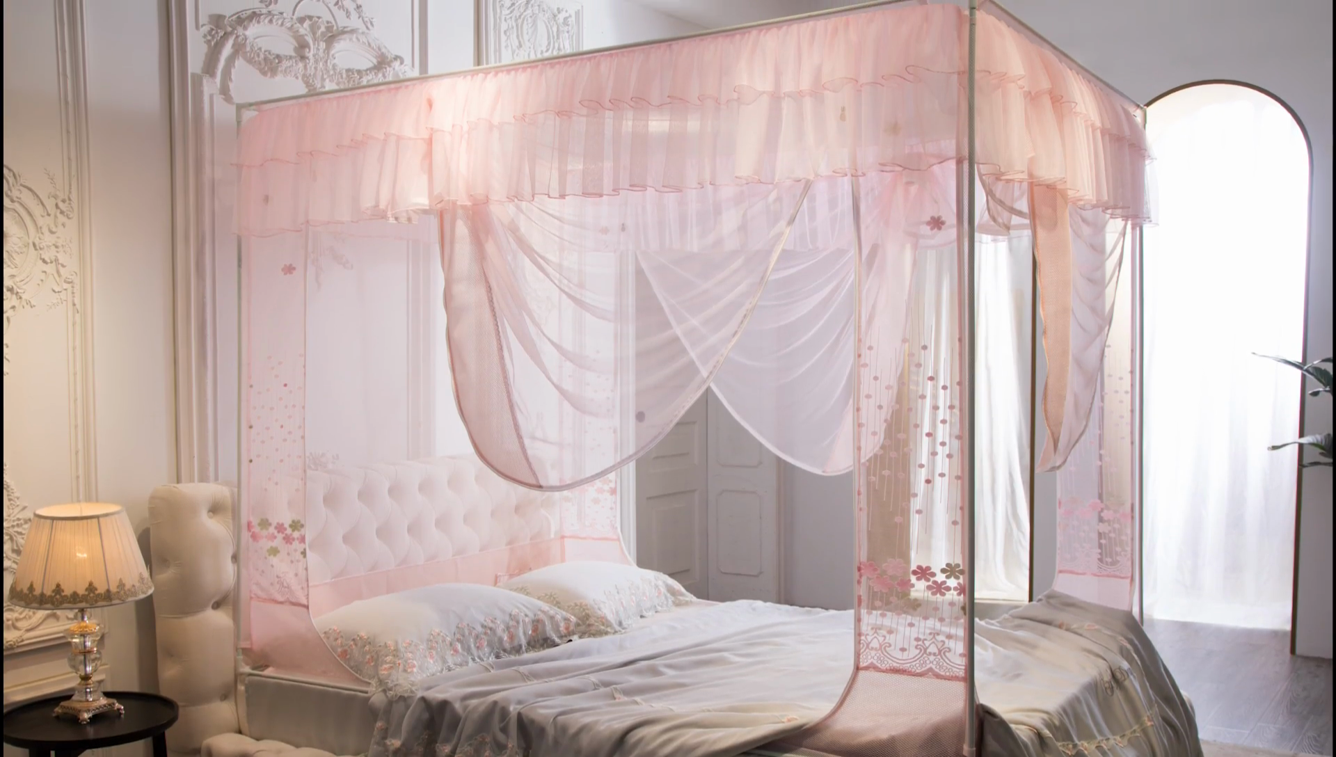 91家纺网 家纺一手货源 找家纺 飞轮海蚊帐 2025新款全底回底蚊帐方顶防摔坐床蚊帐-Z57风格二 嫩粉