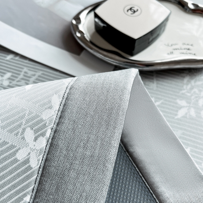 91家纺网 家纺一手货源 找家纺 慕尚家纺 2025春夏新款凉感冰丝提花凉席三件套 提花席 玫瑰之恋