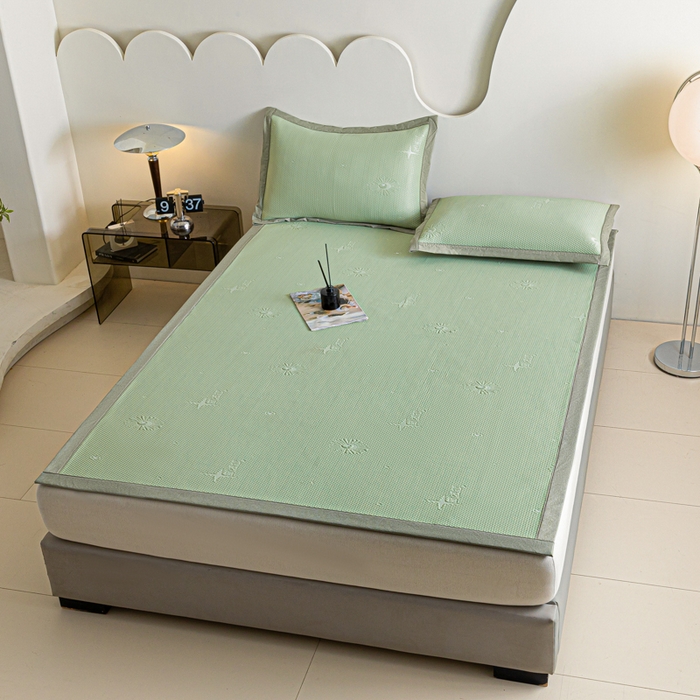 91家纺网 家纺一手货源 找家纺 阿亮家居 2025新款凉席凉豆豆软席床席款 爱丽丝-梵克绿