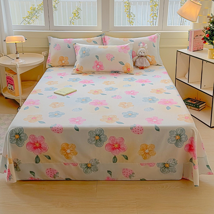 91家纺网 家纺一手货源 找家纺 拾物记 2025新款A类无荧光全喷气全棉12868单床单 茉莉草莓