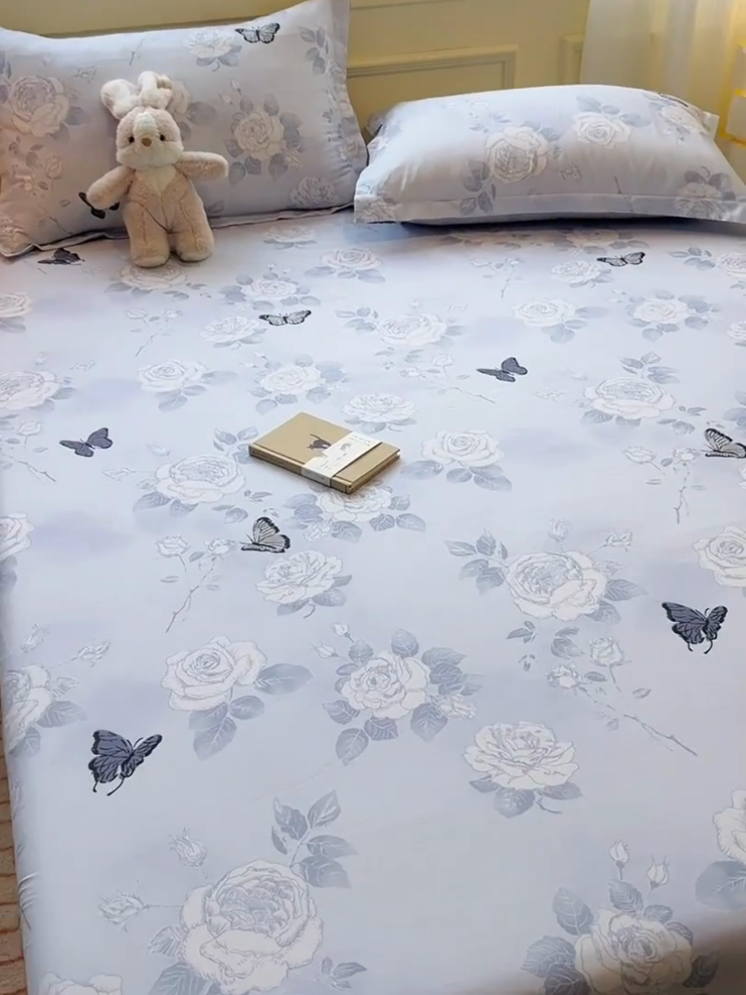 91家纺网 家纺一手货源 找家纺 拾物记 2025新款A类无荧光全喷气全棉12868单床笠 蝴蝶飞飞