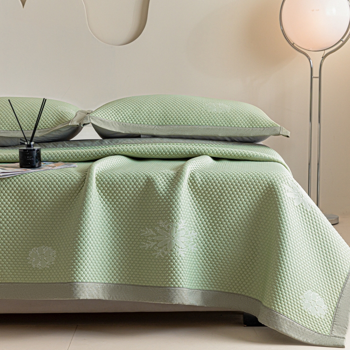 91家纺网 家纺一手货源 找家纺 阿亮家居 2025新款凉席凉豆豆软席床席款 香迪奥-梵克绿