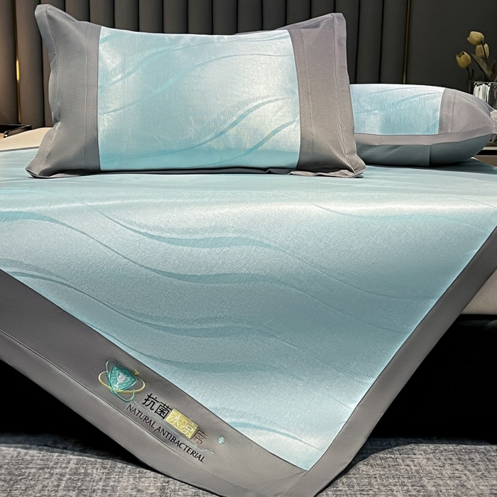 91家纺网 家纺一手货源 找家纺 阿亮家居 2025新款凉席冰丝席三明治宽包边刺绣款粗冰丝凉席 柔美-绿