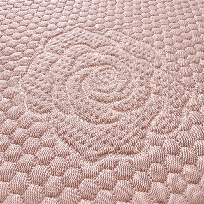 91家纺网 家纺一手货源 找家纺 恒爱家纺 2025新款冰丝国色天香夏被床盖四件套 香妃粉