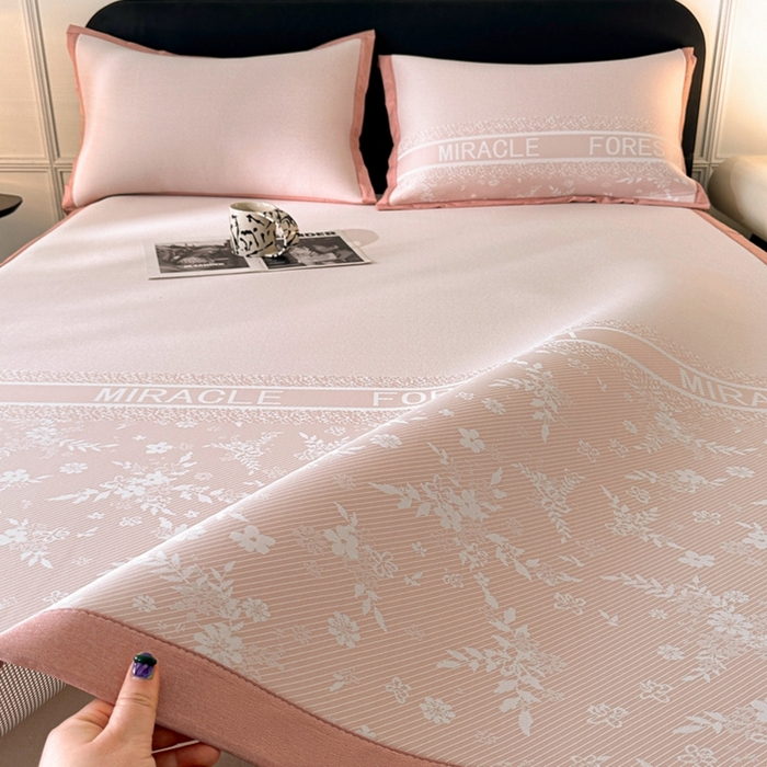 91家纺网 家纺一手货源 找家纺 慕尚家纺 2025春夏新款凉感冰丝提花凉席三件套 海棠 粉