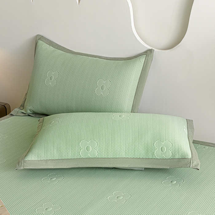 91家纺网 家纺一手货源 找家纺 阿亮家居 2025新款凉席凉豆豆软席床席款 四叶草-梵克绿