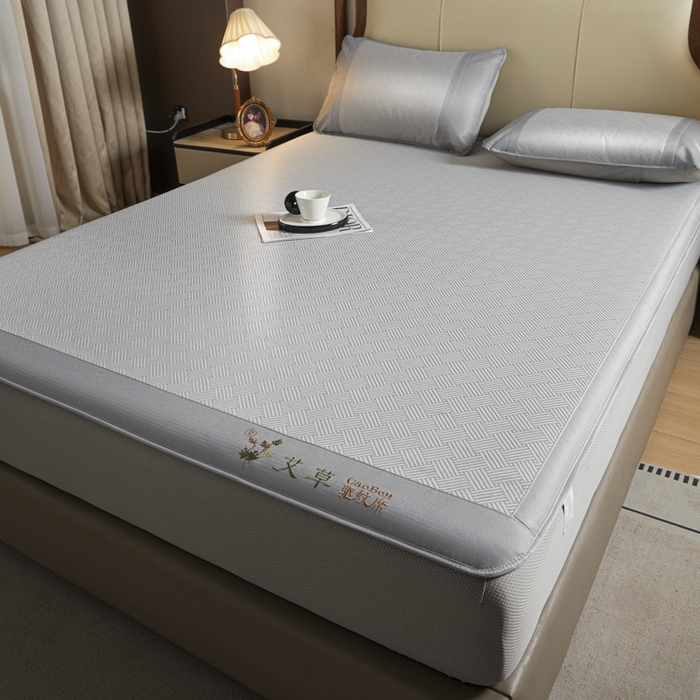 91家纺网 家纺一手货源 找家纺 阿亮家居 2025新款凉席三明治刺绣可水洗碳光冰丝席宽包边艾香系列 艾香冰丝床笠饼干-灰