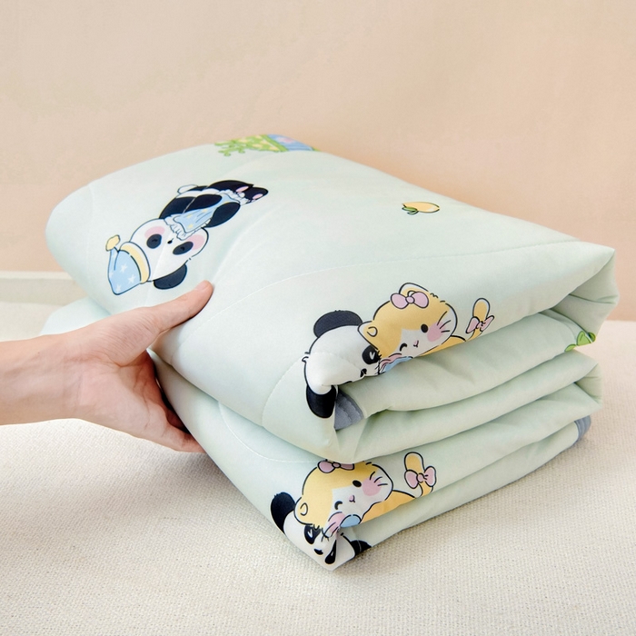 91家纺网 家纺一手货源 找家纺 鱼宝2025新款凉感丝夏被夏凉被空调被 花园熊猫