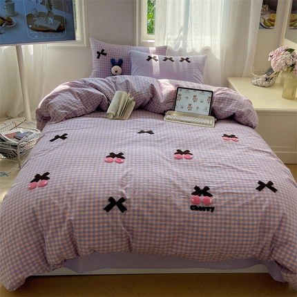 91家纺网 家纺一手货源 找家纺 北欧良品 2025新款A类色织水洗棉毛巾绣蝴蝶结少女系列单被套 蝴蝶结-紫粉小格+紫紫