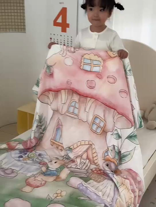 91家纺网 家纺一手货源 找家纺 荷马之梦 2025新款A类原创手绘风针织棉凉感大豆儿童夏被 蘑菇下午茶