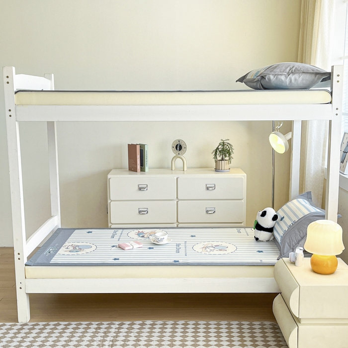 91家纺网 家纺一手货源 找家纺 阿亮家居 2025新款印花冰藤凉席-学生款 太空人