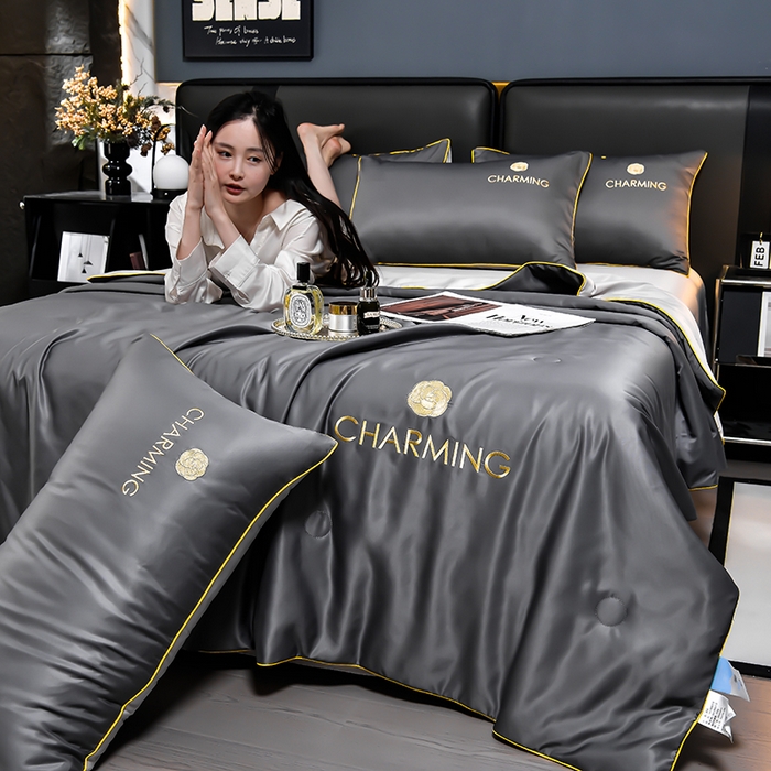 91家纺网 家纺一手货源 找家纺 伊梵居 2025新款水洗真丝刺绣夏被四件套 高级灰+山灰