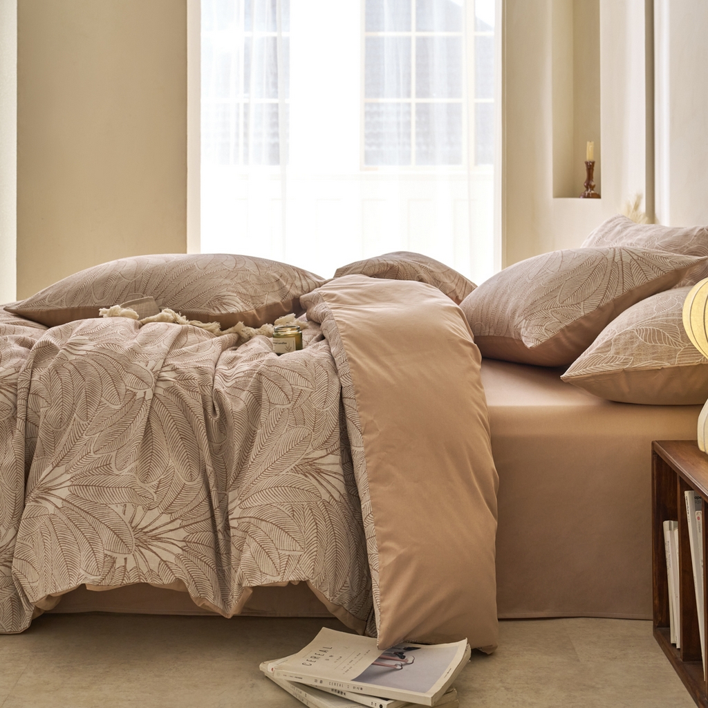 91家纺网 家纺一手货源 找家纺 金丝鸟2025新款全棉纯棉三层纱提花四件套 耶鲁斯驼