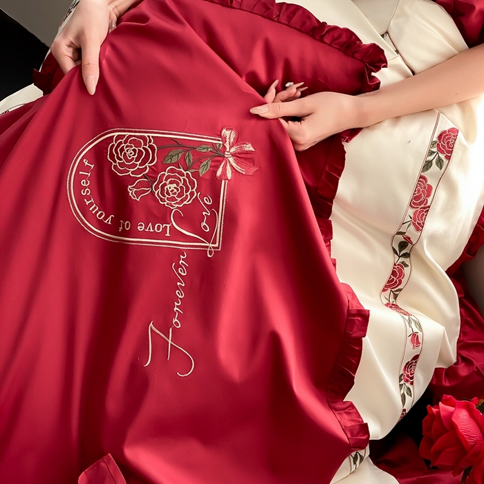 91家纺网 家纺一手货源 找家纺 MIU缪家居 2025新款100支全棉四件套-洛丽塔 洛丽塔-红