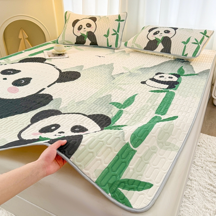 91家纺网 家纺一手货源 找家纺 希廷顿 2025新款大版印花乳胶凉席三件套 熊有成竹