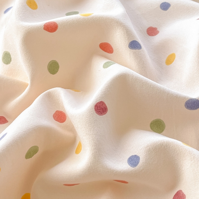 91家纺网 家纺一手货源 找家纺 星窝家纺 2025新款纽扣款水洗棉印花四件套 乐恬波点