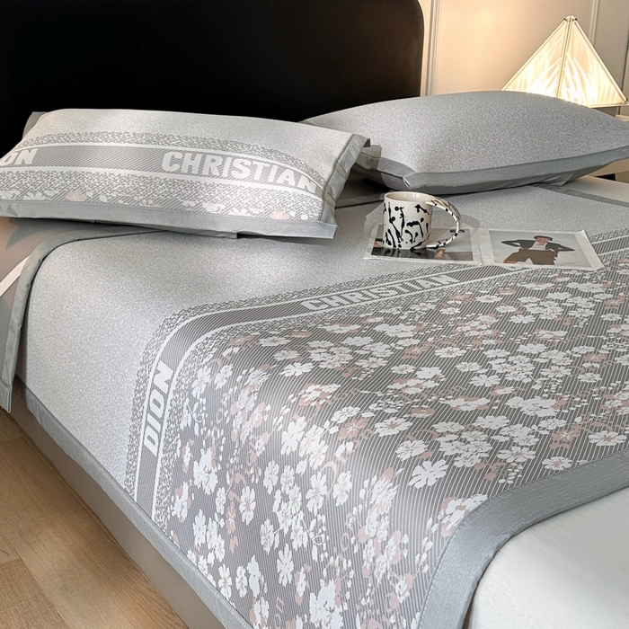 91家纺网 家纺一手货源 找家纺 慕尚家纺 2025春夏新款凉感冰丝提花凉席三件套 花艺 灰红