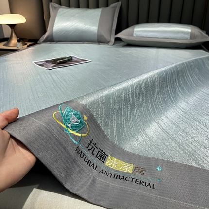 阿亮家居 2025新款凉席冰丝席三明治宽包边刺绣款粗冰丝凉席 流星雨-灰