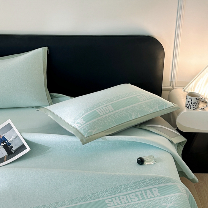 91家纺网 家纺一手货源 找家纺 慕尚家纺 2025春夏新款凉感冰丝提花凉席三件套 水仙 绿