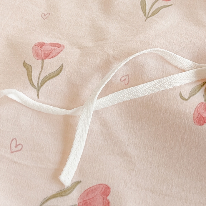 91家纺网 家纺一手货源 找家纺 星窝家纺 2025新款纽扣款水洗棉印花四件套 莫奈粉