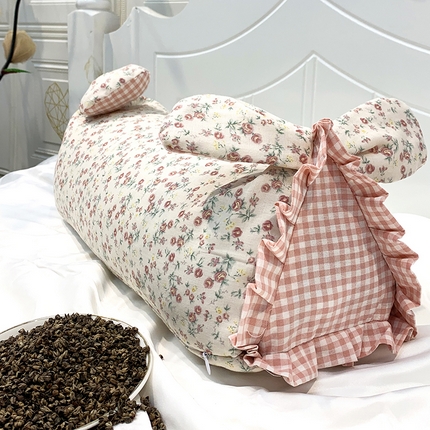 91家纺网 家纺一手货源 找家纺 （总）全美家居 2025新款棉双层纱兔兔荞麦花草枕护颈枕50cm*15cm*15cm