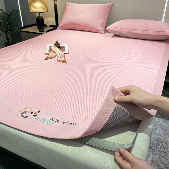 91家纺网 家纺一手货源 找家纺 阿亮家居 2025新款刺绣款凉豆豆凉席 凉豆豆-玫瑰粉色