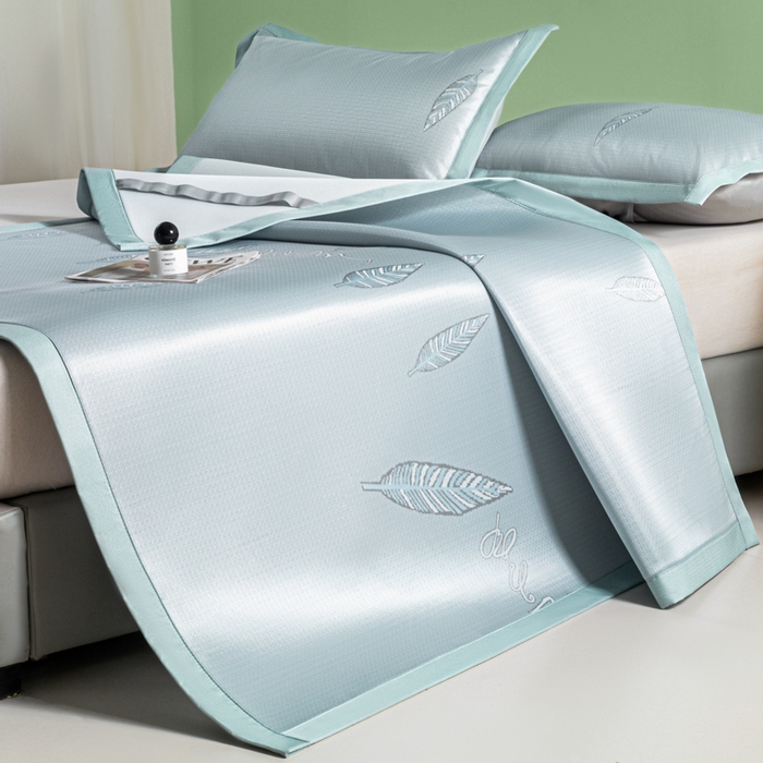 91家纺网 家纺一手货源 找家纺 阿亮家居 2025新款凉席碳光席冰丝席三件套 叶语芊芊-绿