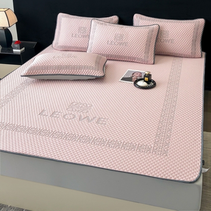 91家纺网 家纺一手货源 找家纺 首尔家纺 2025新款大版凉感丝凉席 伊薇-粉