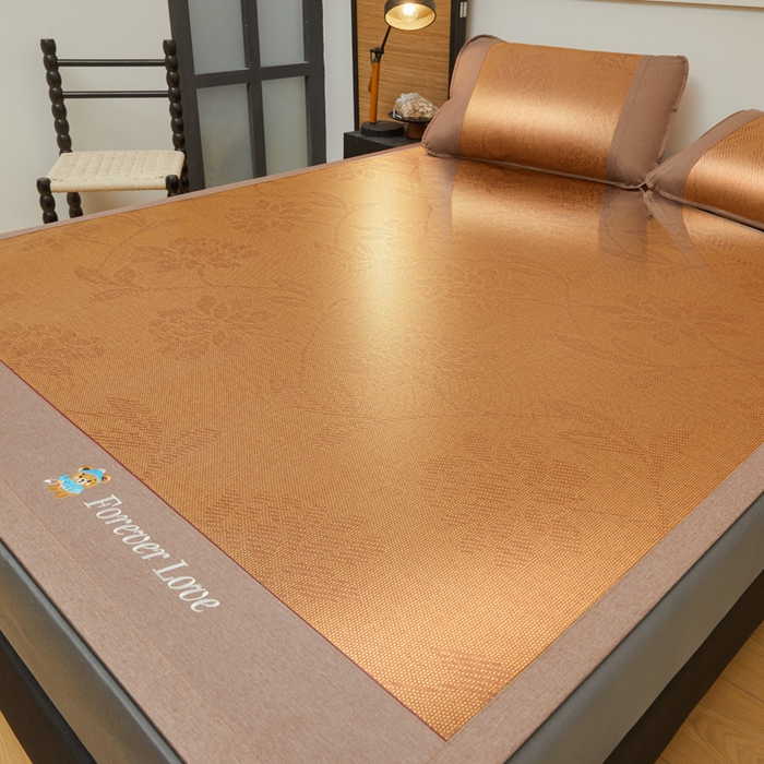 91家纺网 家纺一手货源 找家纺 琪琪阁 2026新款小熊宽边藤席 水中花