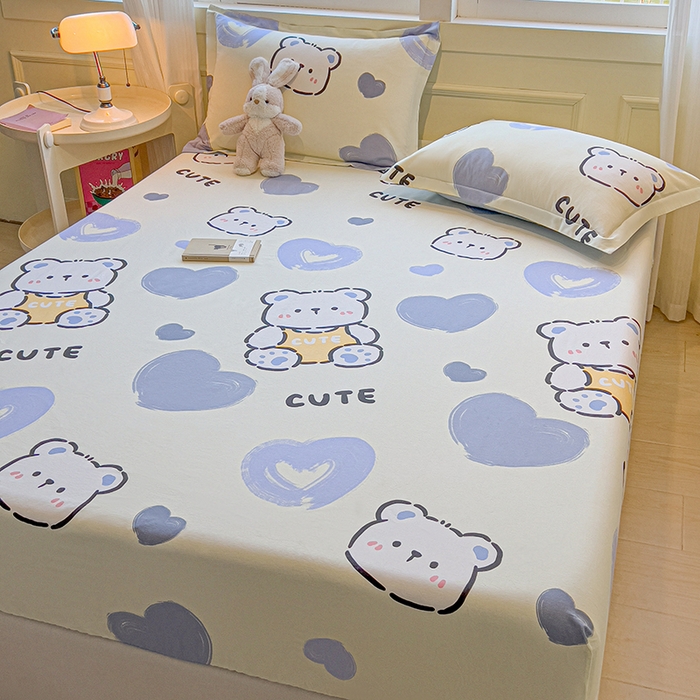 91家纺网 家纺一手货源 找家纺 拾物记 2025新款A类无荧光全喷气全棉12868单床笠 爱心熊熊