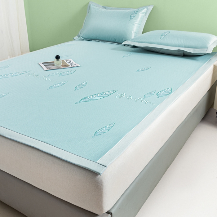 91家纺网 家纺一手货源 找家纺 阿亮家居 2025新款凉席碳光席冰丝席三件套 叶语芊芊