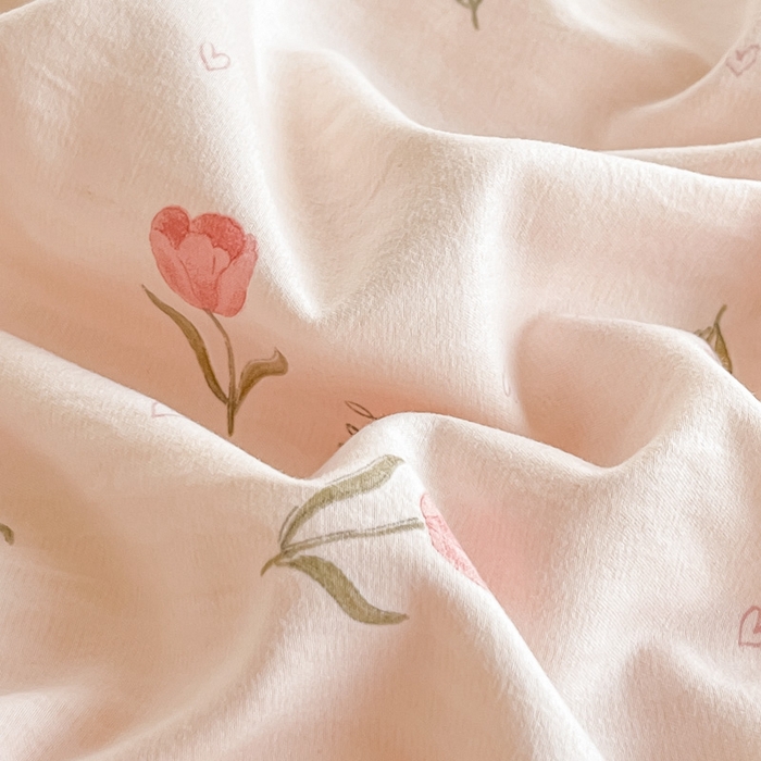 91家纺网 家纺一手货源 找家纺 星窝家纺 2025新款纽扣款水洗棉印花四件套 莫奈粉