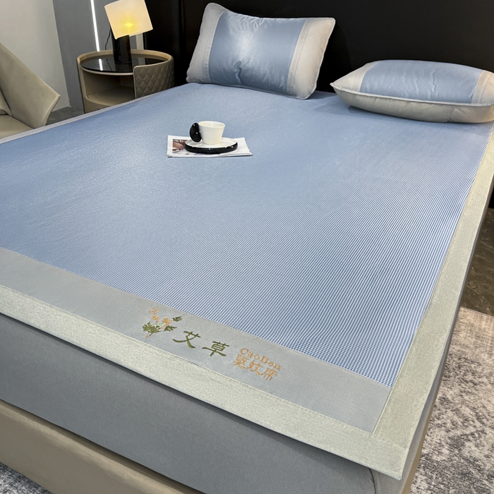 91家纺网 家纺一手货源 找家纺 （总）阿亮家居 2025新款凉席三明治刺绣可水洗碳光冰丝席宽包边艾香系列