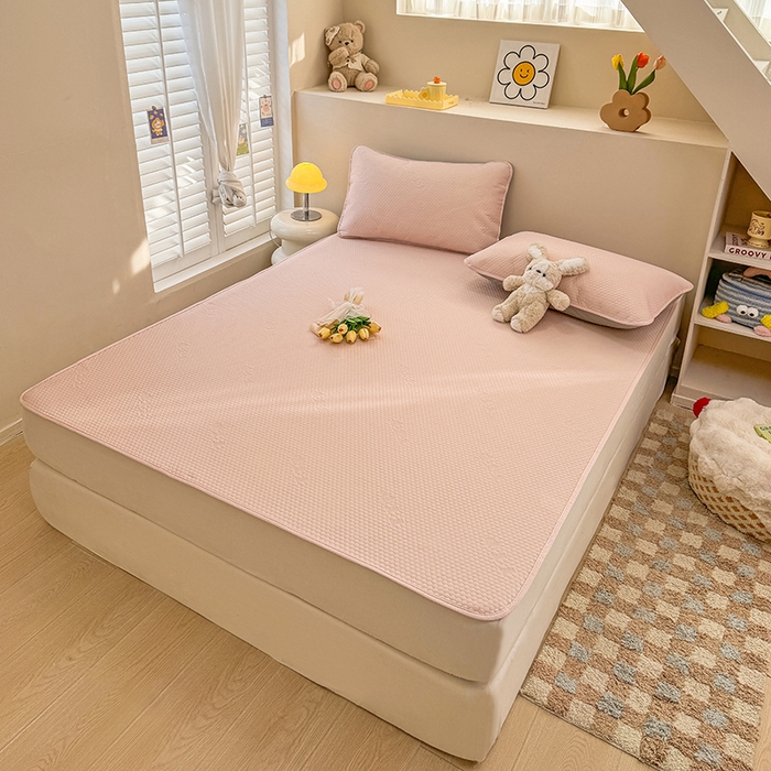 91家纺网 家纺一手货源 找家纺 阿亮家居 2025新款凉席凉豆豆单包边可水席单凉席三件套冰豆豆席 小米粒樱花粉床席款